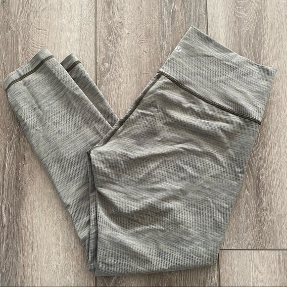 Lululemon wunder under hi rise tights sage size 12 - Picture 7 of 7